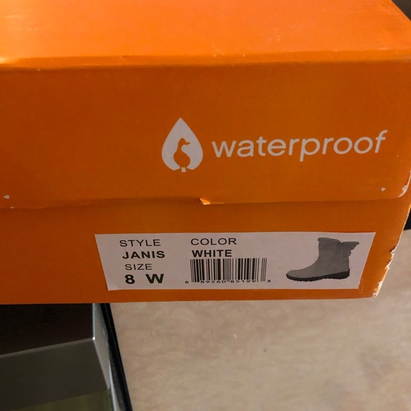 Sporto White Winter Boots - Picture 8 of 8